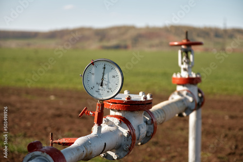 Technological oil and gas production. Production, transportation and processing of oil and gas. Production for the world's population