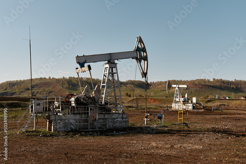 Technological oil and gas production. Production, transportation and processing of oil and gas. Production for the world's population