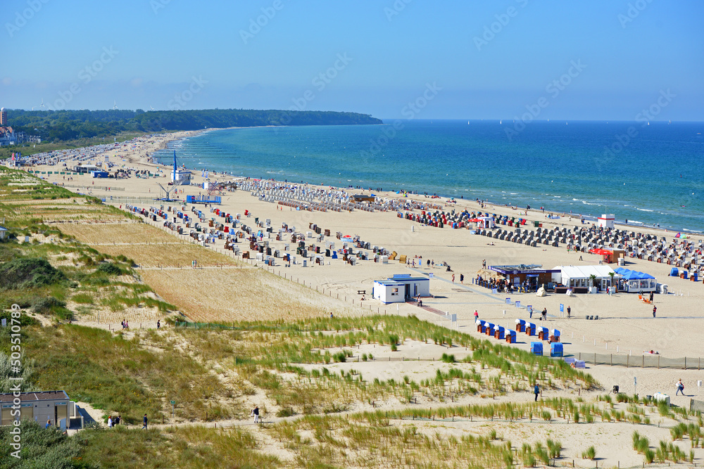 Warnemünde Strand Strandkörbe