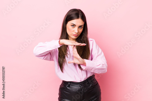 Quadro su tela young pretty woman looking serious, stern, angry and displeased, making time out