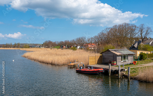 Bootsanleger und Ferienhäuser in Moritzdorf am Selliner See, Insel Rügen