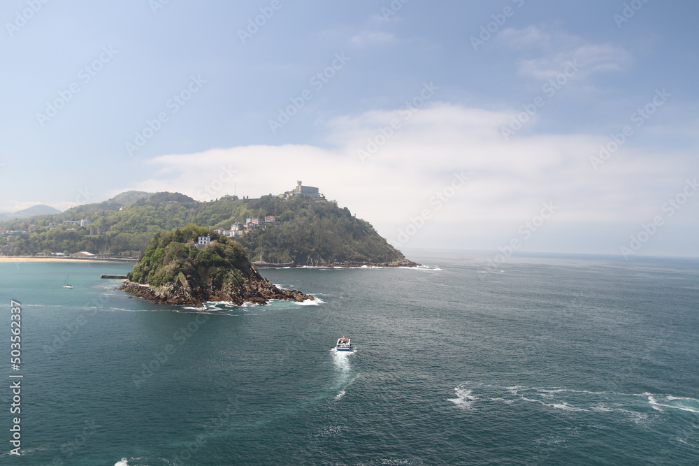 View of the beach and sea in San Sebastián 