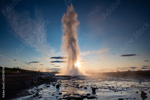 Obraz na plátně Landscape view of erupting of Strokkur Geysir geyser in southwestern Iceland, Europe