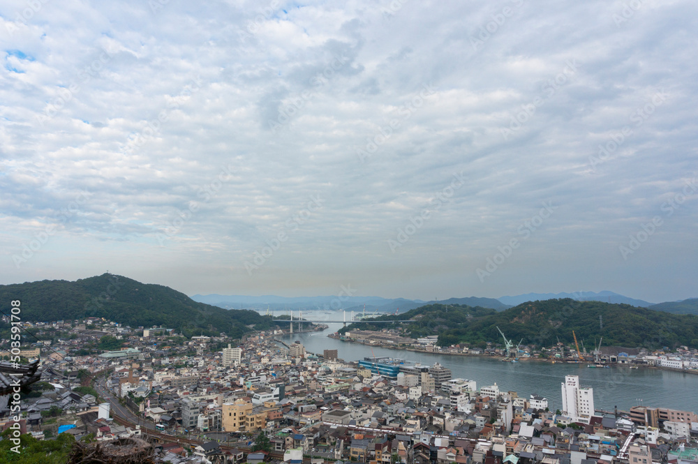 千光寺から撮影した尾道水道と都市景観