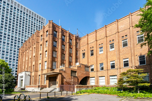東京都千代田区日比谷公園の日比谷公会堂と市政会館