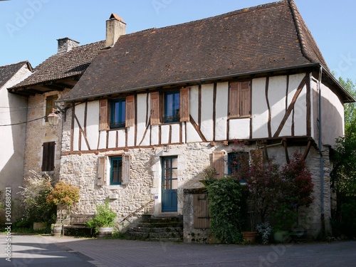 Maison typique de Condat sur Vézère en Dordogne. Périgord Noir. France photo