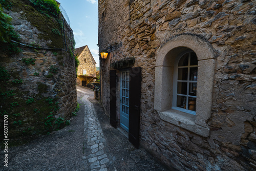 Fototapeta Naklejka Na Ścianę i Meble -  Beynac-et-Cazenac is a village located in the Dordogne department in southwestern France. The medieval Chateau de Beynac is located in the commune. High quality photo