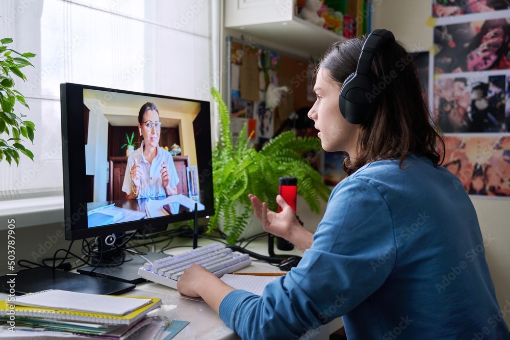 Online consultation of male student by social worker, psychologist, teacher