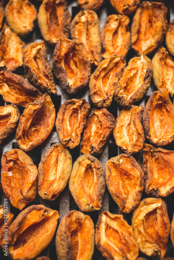 The process of home cooking dried fruits in an electric dryer. The process of home cooking dried fruits in an electric dryer.
