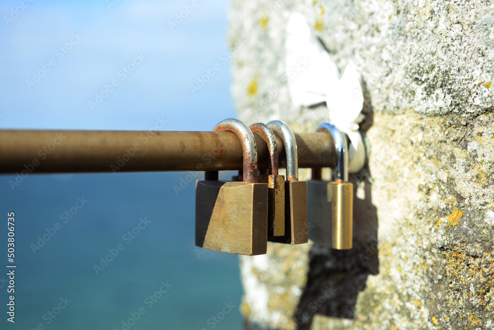 Cadenas amoureux Cadenas amoureux