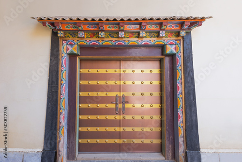 Canvas Print Entrance of the buddhist temple.