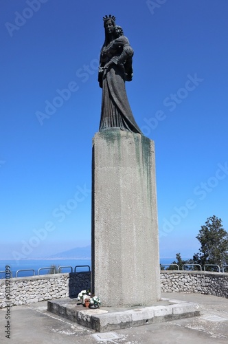 Capri - Statua della Madonna del Soccorso a Villa Jovis © lucamato