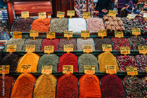 Wall Mural Colorful Spices in the famous ancient bazaar, the Egyptian Bazaar or Misir Carsisi in Istanbul