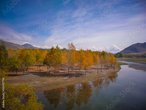 Fototapeta Naklejka Na Ścianę i Meble -  Landscape of autumn colors in Mongolia