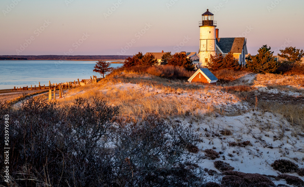 Obraz premium lighthouse at sunrise 