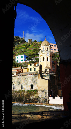 Vernazza pituresque town habour of Cinque Terre, Italy, Europe