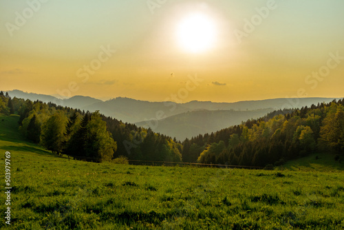 Fantastischer Sonnenunter auf den Höhen des Thüringer Waldes bei Floh-Seligenthal - Thüringen - Deutschland  photo