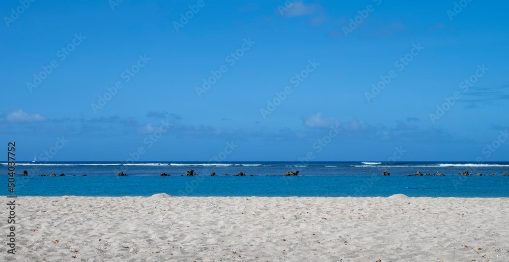 Obraz premium White sand beach in the morning.