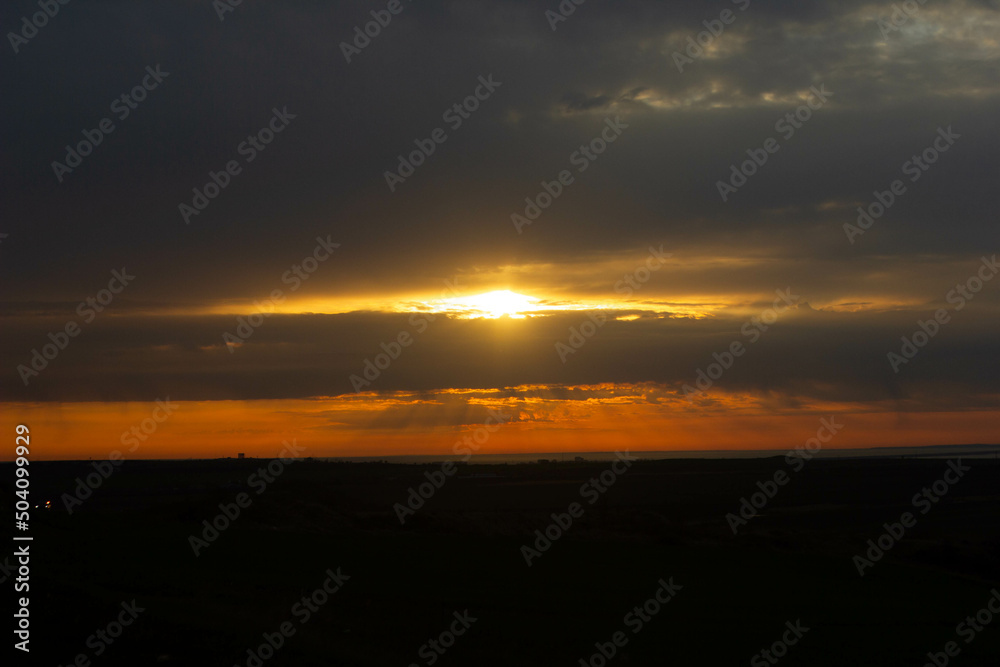 Obraz premium sunset over the sea