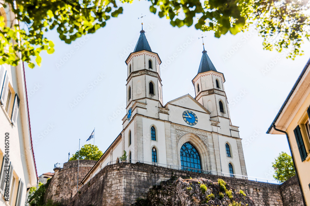 Aarburg, Kirche, Festung, Aare, Fluss, Altstadt, Altstadthäuser, Flussufer, Uferweg, Aargau, Zofingen, Frühling, Sommer, Schweiz