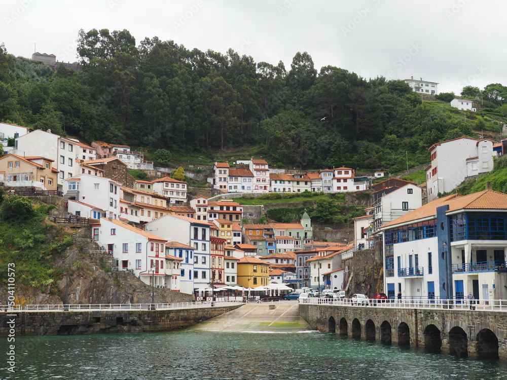 Cudillero, municipio asturiano con un precioso puerto marinero. España.