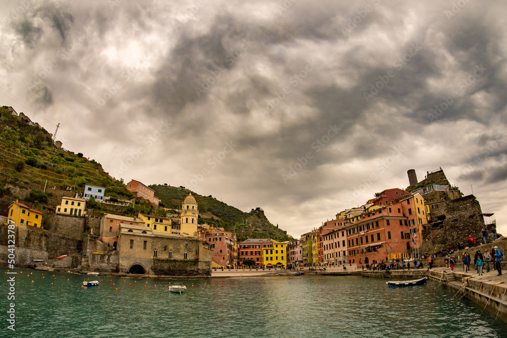 Italy, Liguria, La Spezia, Levanto, 5 lands, Vernazza the port with its boats