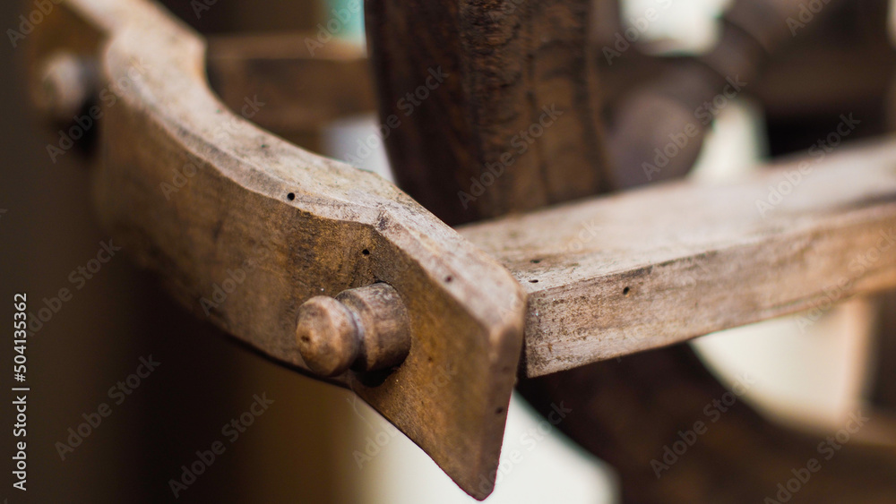 Macro d'éléments en bois composant un ornement extérieur Macro d'éléments en bois composant un ornement extérieur