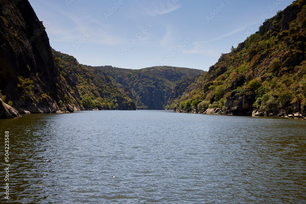 Douro river. Riverbed. It is the most important river in the northwest of the Iberian Peninsula. It rises on the southern slope of Pico Urbión and flows into the Oporto