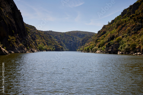 Douro river. Riverbed. It is the most important river in the northwest of the Iberian Peninsula. It rises on the southern slope of Pico Urbión and flows into the Oporto
