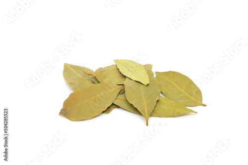Obraz na płótnie Dried bay laurel leaves or Laurus nobilis spice isolated on white background. w salonie