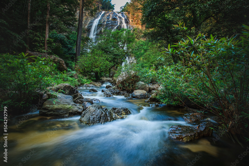 Fototapeta premium beautiful waterfalls of klong lan national park in northern of thailand