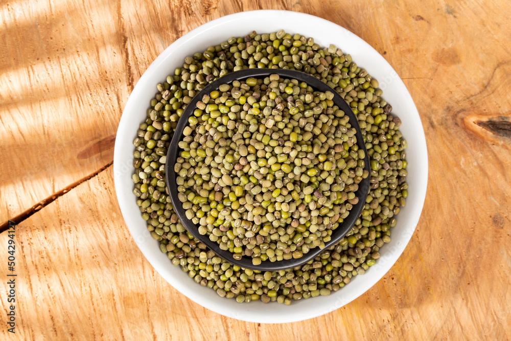 Vigna Radiata - Raw organic green mung beans Vigna Radiata - Raw organic green mung beans