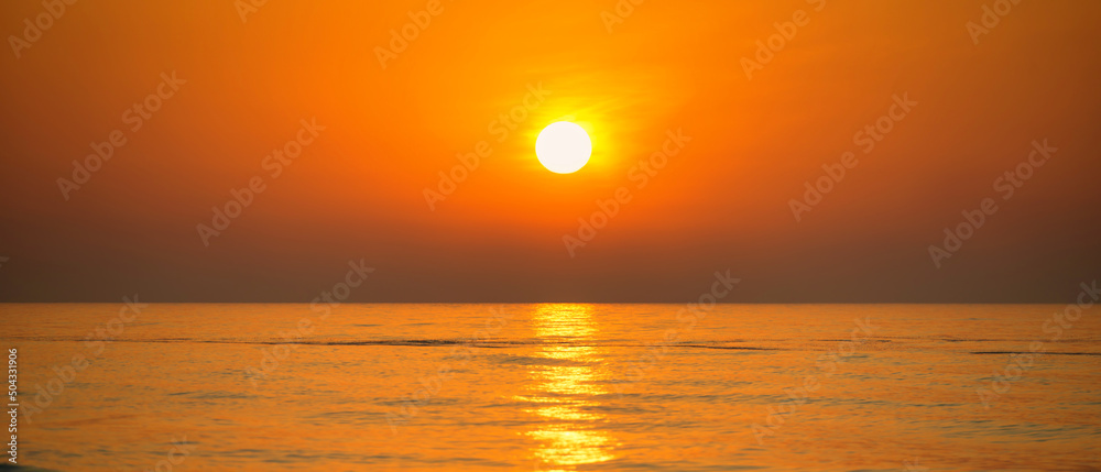 Sunset sea panorama, sun with sunset sea