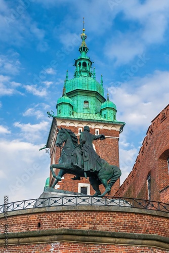 Zamek Królewski na Wawelu w Krakowie na wiosnę