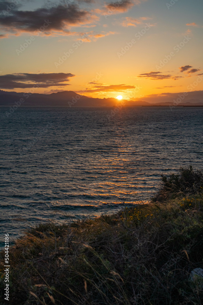 Naklejka premium Tramonto visto dal quartiere Sant'Elia di Cagliari, Sardegna