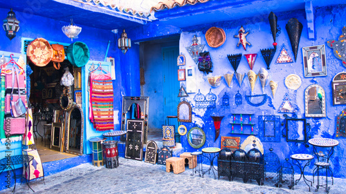 モロッコの青い街・シャウエンの土産店 © san724