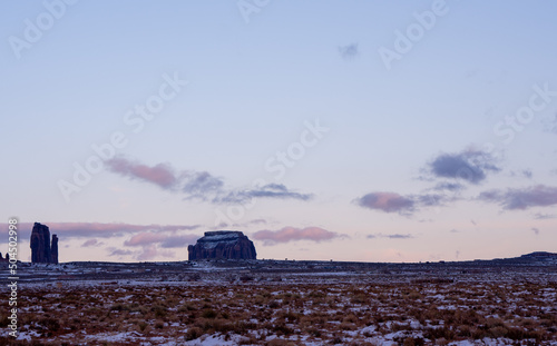 Fototapeta Naklejka Na Ścianę i Meble -  Monument Valley Sunset in the winter