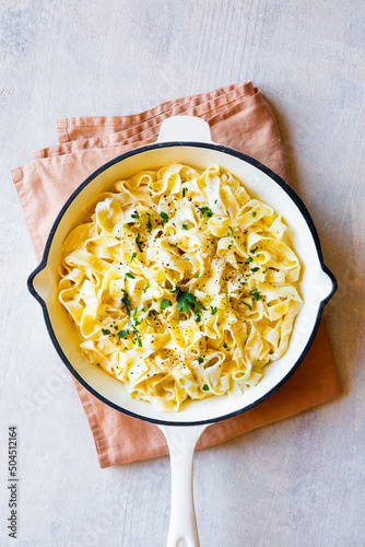 Fettuccine pasta alfredo