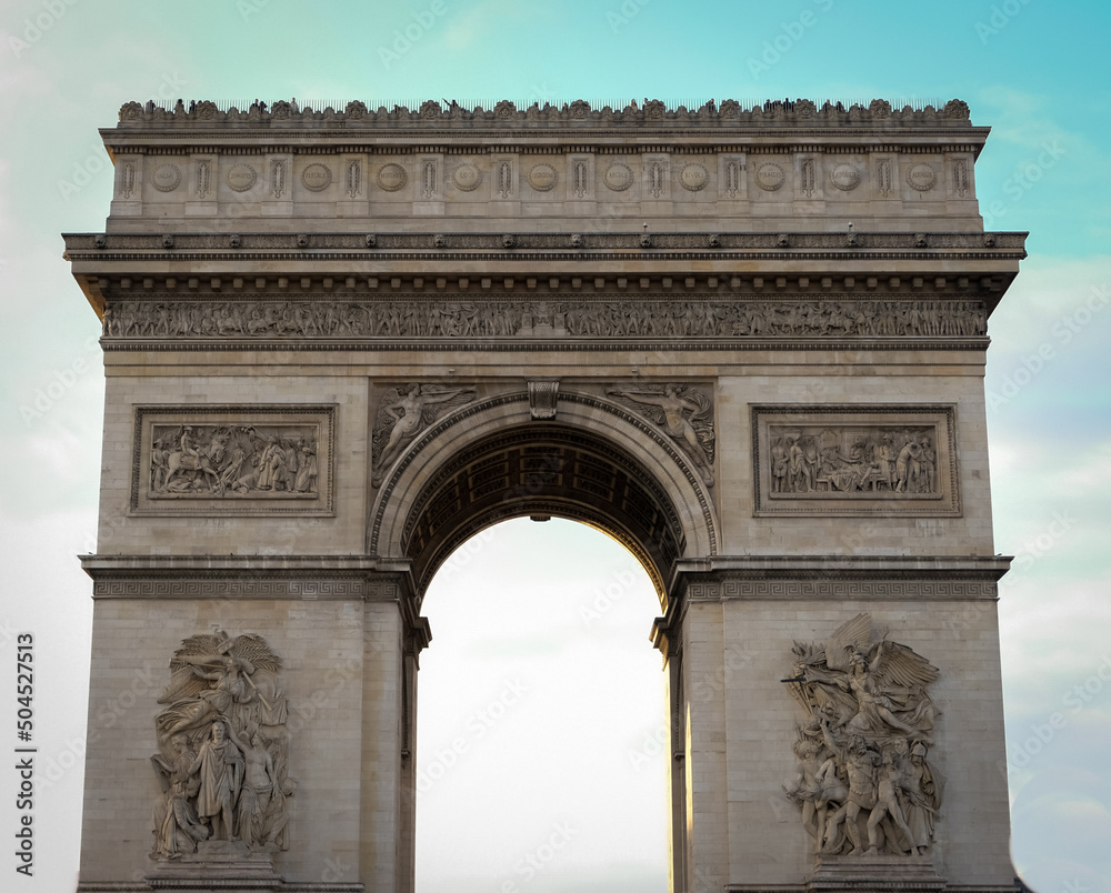 L'Arc de Triomphe  in Paris