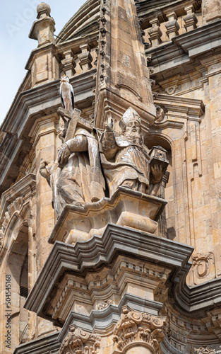 Detalle escultórico en la cornisa superior de la iglesia La Clerencía de estilo renacimiento y barroco siglo XVII en la ciudad de Salamanca, España photo
