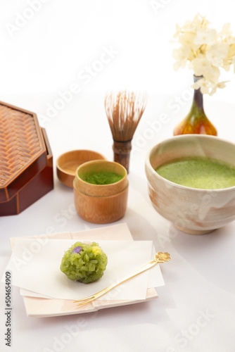 和菓子とお抹茶のイメージ