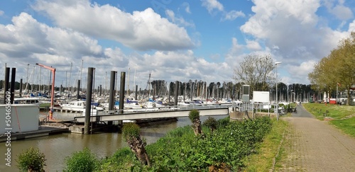 Yachthafen in Wedel an der Elbe