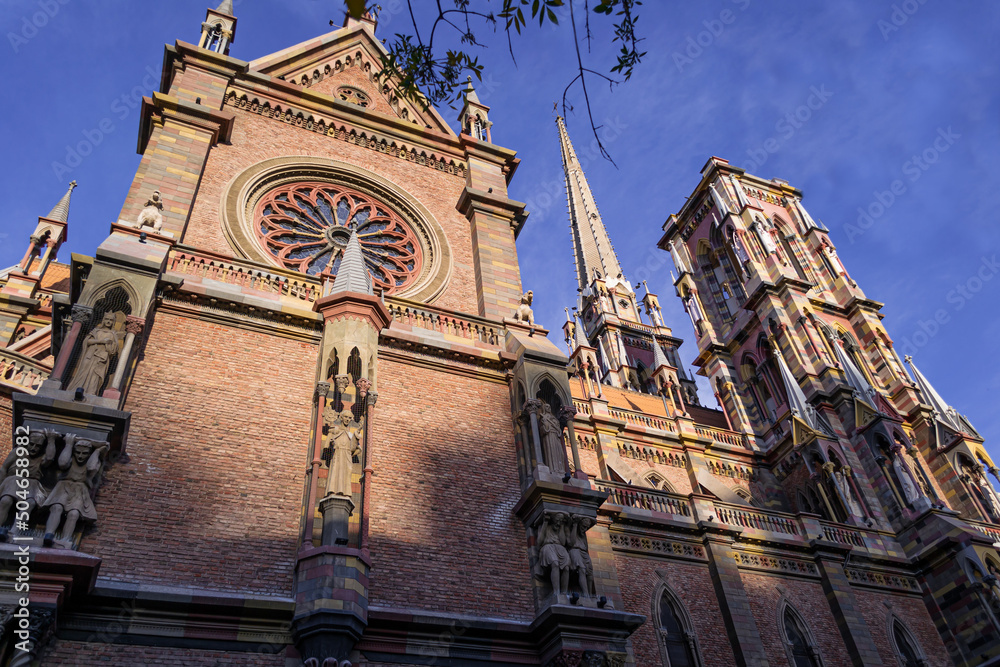 Naklejka premium Fachada lateral de la Iglesia de los Capuchinos, ciudad de Córdoba, Argentina.
