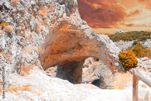 Ventano del Diablo, Teruel, España photo