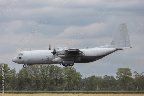 Schweres Transportflugzeug für die Krise