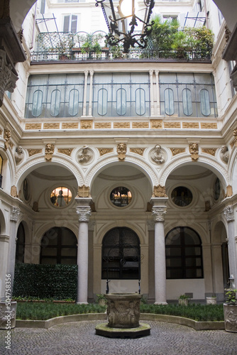 Courtyard of an Old Palace in Porta Venezia district in Milan	 photo