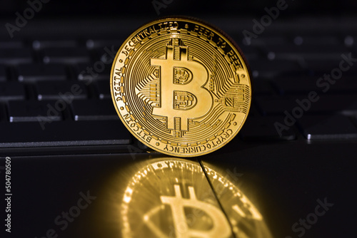 bitcoin crypto golden coin