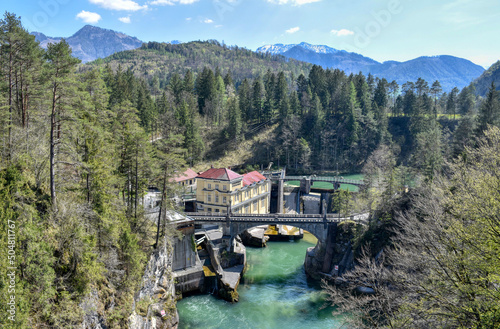 Steyr, Fluss, Steyrdurchbruch, Kraftwerk, Jugendstil, Laufkraftwerk, Jugendstil, Architektur, 1908, Denkmal, Industriedenkmal, Wehr, Wehranlage, Schwemme, Holzschwemme, Brücke, Turbine, Überlauf, Stau photo