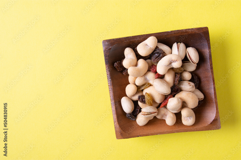 ナッツとドライフルーツ