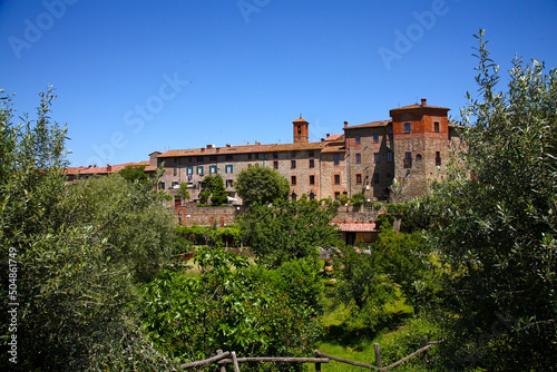 Panicale, borgo medievale fortificato sul lago Trasimeno. Umbria, Italia photo